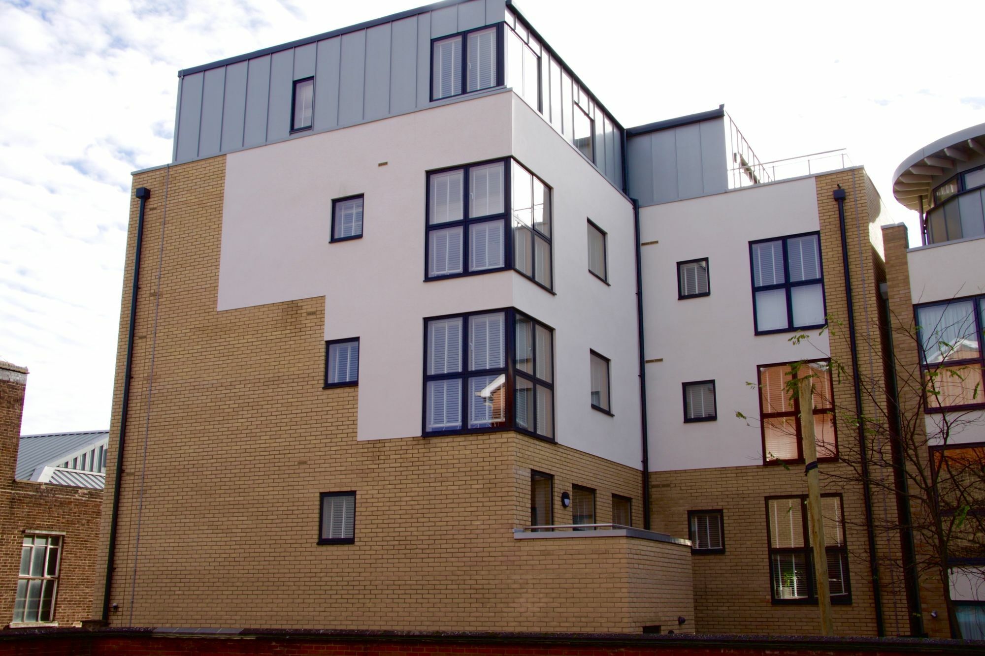 Lux Living Apartments - Florian House CBG Exteriér fotografie